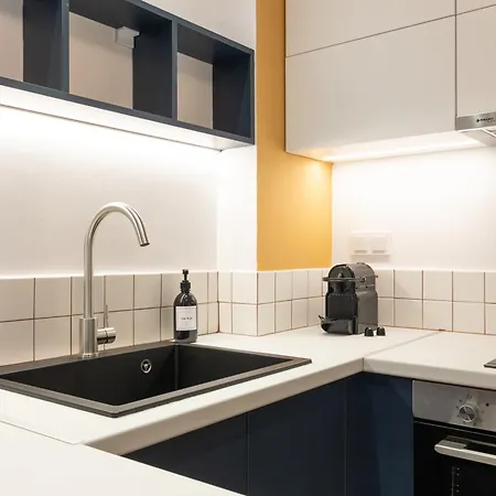 Line Chic By Binobi! * Saloniki